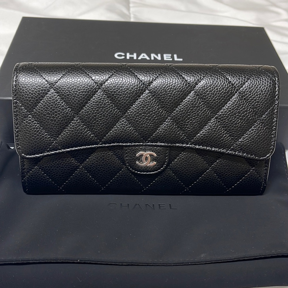 ❌FINAL SALE❌100% Authentic Chanel Classic Long Flap Wallet